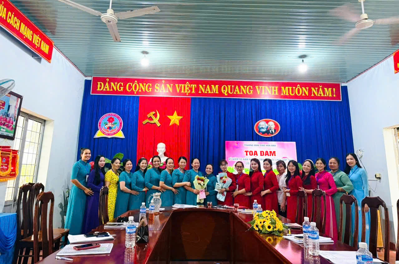 Mỗi ngày đến trường  - Là một ngày vui